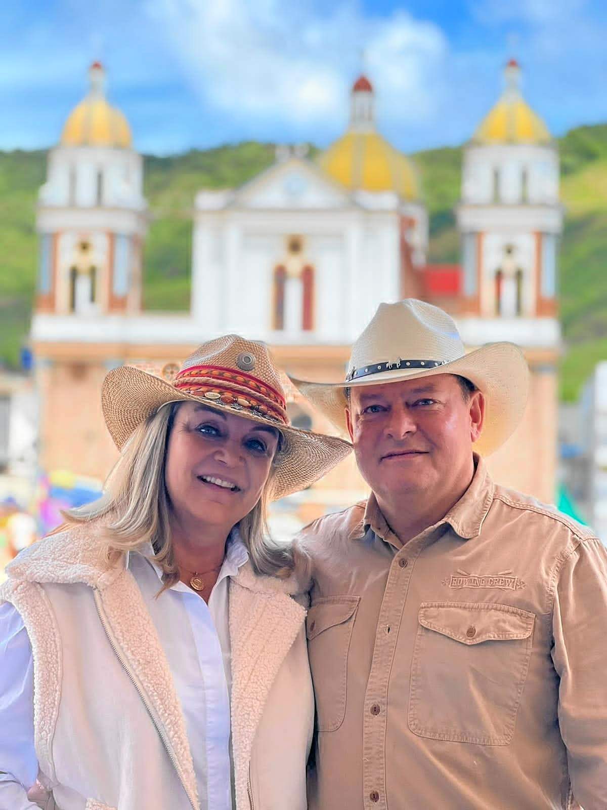 Foto | Lector | LA PATRIA Jhon Gallego y Mona Sierra en estuvieron en Manzanares el puente festivoen la Exposición Equina Grado B.