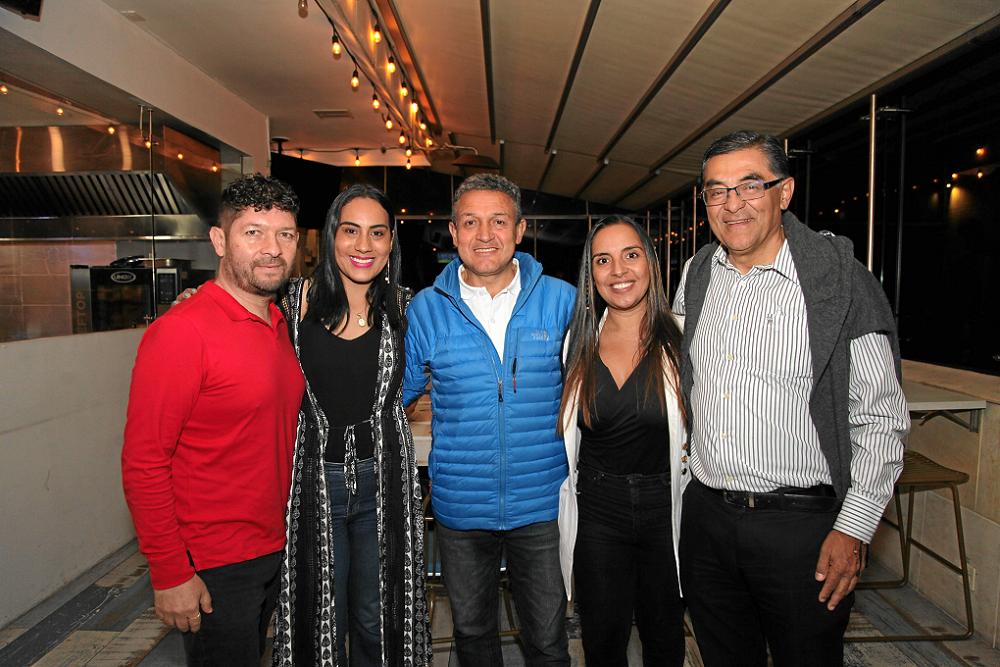 Víctor Martínez, Paula Rodas, Rusbel Franco, Juliana Pinzón y Gabriel Fernando Cárdenas.