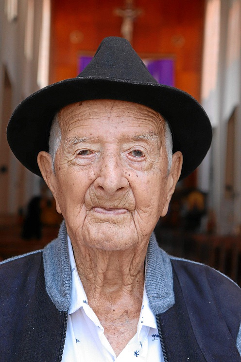 Fotos Rubén Darío López. LA PATRIA Luciano de Jesús Arias Giraldo, de 107 años.