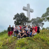 El grupo que subió el Jueves Santo al monumento de la Cruz de La Iguana.