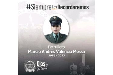 El fallecido es Marcio Andrés Valencia Messa, policía de 37 años nacido en Chinchiná (Caldas).