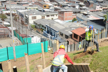 En el barrio Fátima avanzan las obras de construcción de la segunda estación de la Línea 3 del Cable Aéreo.