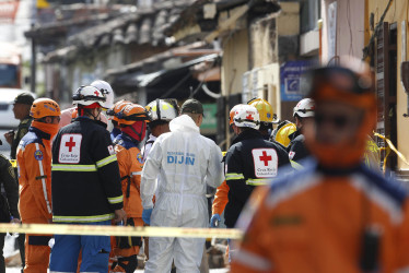 Organismos de socorro atendieron la explosión en zona urbana de Rionegro.