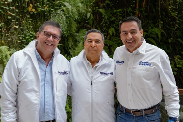 Luis Roberto Rivas, Álvaro González Alzate y Jorge Eduardo Rojas.