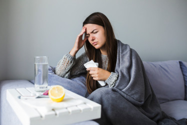 La temporada fría puede afectar a grandes y chicos. Quédese en casa, si desarrolla síntomas. Solo ingiera los fármacos, si están formulados por un médico.