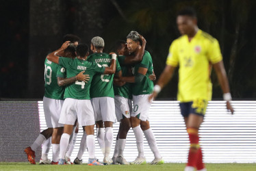 Con dos goles de José Briceño, Bolivia selló la vergonzosa participación de Colombia en el Campeonato Preolímpico.