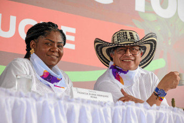 Gustavo Petro realiza una gira por el Caribe acompañado de su gabinete, incluida la vicepresidenta, Francia Márquez.