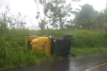 El accidente ocurrió en la vía a la vereda Floresta de Chinchiná.