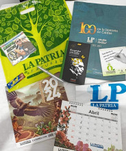 Martha Lucía Luna agradeció por el regalo de LA PATRIA Radio desde su casa en Dosquebradas (Risaralda). Desde dicho municipio escucha los informativos de la emisora y envió el registro de su regalo.