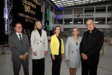Carlos Alberto Flórez, Alexandra Restrepo, María Elena Quintero, Alexandra Jiménez y presbítero Fernán Llano Ruiz.