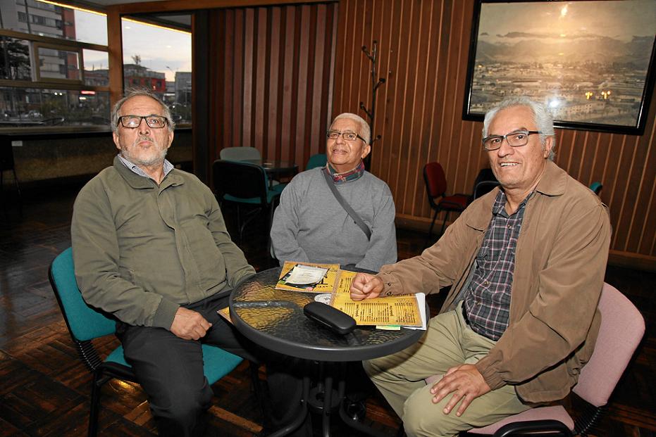 Jairo Gómez Hincapié, Javier Humberto Arias Ospina y Dorian Uribe González hicieron una tertulia en el Café Teatro los Fundadores.
