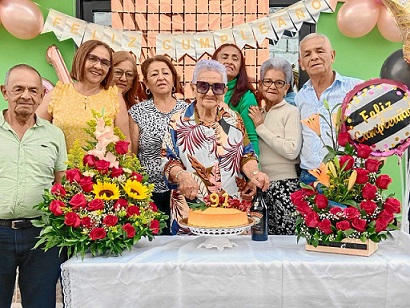Foto | Cortesía | LA PATRIA María Reina Gómez Gómez celebró en Marquetalia sus 91 años junto a su familia.