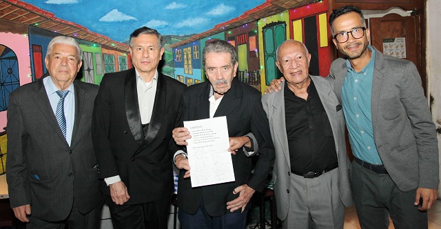 William Ramírez, cantante; Luis Sierra, bailarín; Carlos Arturo Mesa Arango, Jairo Castro Eusse y Nicolás Montoya.