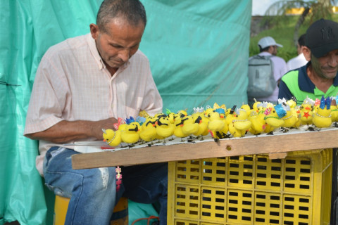 El pato kawaii fue uno de los éxitos comerciales de la Feria de Manizales.