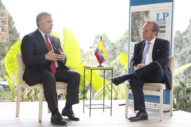 En entrevista al entonces presidente Iván Duque durante su visita por la celebración de los 100 años de LA PATRIA.