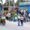 Usuarios comprando gas propano en Colgas, en La Enea, Manizales. 