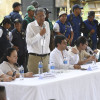Camilo González Posso, coordinador de la delegación negociadora del Gobierno con el Emc, durante una declaración conjunta de las partes.