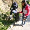 Comunidad y Emas limpian calles de un barrio en Chinchiná