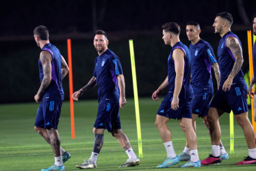 Argentina comandada por Lionel Messi buscará la clasificación a la siguiente ronda. 
