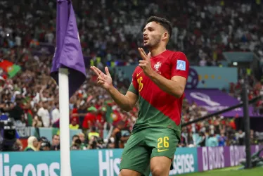 Goncalo Ramos de Portugal celebra después de anotar durante el partido de fútbol de octavos de final de la Copa Mundial de la FIFA 2022 entre Portugal y Suiza en el Estadio Lusail en Lusail, Qatar