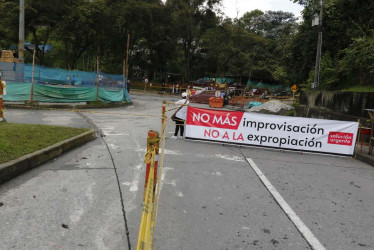 Las obras del Intercambiador Vial de Los Cedros están abandonadas desde el 1 de diciembre de este año y la comunidad sigue afectada por las dificultades para la movilidad. El 6 de diciembre hubo una protesta.