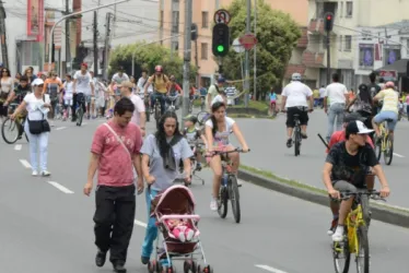 La Avenida Santander es el sitio tradicional de la ciclovía en Manizales.