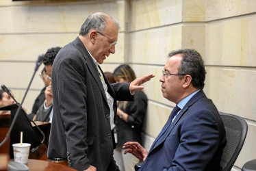 Roy Barreras, presidente del Senado, y Alfonso Prada, ministro del Interior, protagonistas de la fallida reforma política.