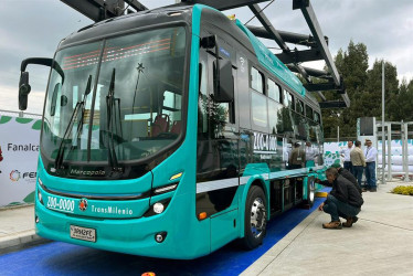 El bus transportará a más de 98 mil 500 pasajeros al año y consumirá hidrógeno para generar energía eléctrica.