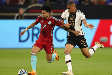 El tanto de Luis Díaz (izquierda) abrió el marcador para la selección comandada por Néstor Lorenzo, que ganó los dos partidos del último encuentro amistoso de selecciones. La semana anterior había vencido discretamente a Irak 1-0 en España.