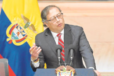 Gustavo Petro le advierte al Ministerio Público  que actúa sin acatar las decisiones de la CorteIDH. 