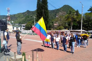 Protesta de veteranos y reservistas de las Fuerzas Armadas y la Policía en Riosucio (Caldas). 