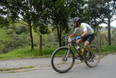 Yeison Alejandro Rincón suma a su palmarés el triunfo en ciclomontañismo en la cuarta edición del Desafío Marulanda.
