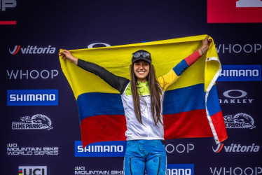Valentina Roa en el podio de Snowshoe (Estados Unidos).