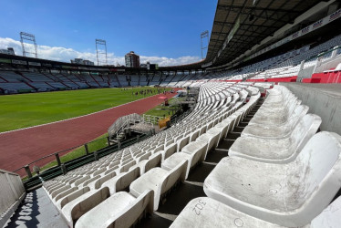 El estadio Palogrande, deteriorado por el paso del tiempo y la falta de mantenimiento, ahora encuentra la mejor manera para su administración.