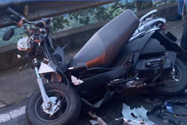 En el accidente cerca de la entrada a la vereda Caselata, en la vía Manizales - Chinchiná, resultaron heridas dos personas.
