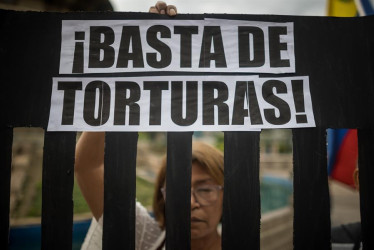 Varias ONG, activistas por los derechos humanos y políticos opositores de Venezuela exigieron este martes, con motivo de la apertura del 78 período de sesiones de la ONU, el cierre de los "centros de tortura" que -aseguran- hay en el país. 