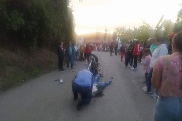 El accidente de dos motos en la vía Pácora-Aguadas.