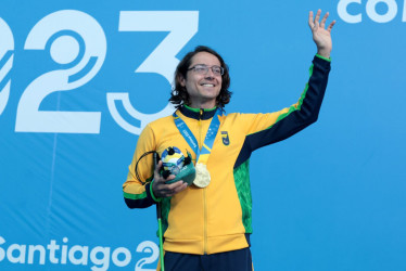 El paranadador brasileño Douglas Rocha se llevó una cosecha de nueve oros, en tres relevos y seis pruebas individuales todas con récord parapanamericano.
