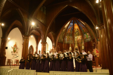 El coro Umbra fue el encargado de abrir la programación del primer Festival de Música de Órgano.