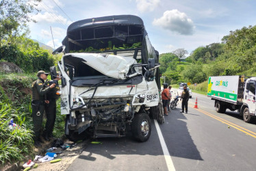 El carro que manejaba el fallecido. 88 muertos en accidente de tránsito en Caldas este año.