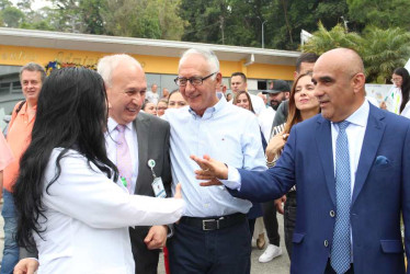 Ministro de Salud pidió acelerar la construcción del nuevo Hospital Santa Sofía 