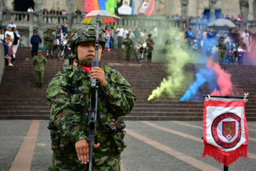 El 9 de diciembre se conmemora en Colombia el día de la infantería. Autoridades civiles hicieron un reconocimiento al Batallón Ayacucho de Manizales.