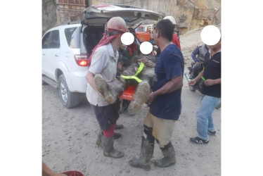 El incidente ocurrió en la tarde de este martes en la mina La Dorotea, de Marmato (Caldas). Ambos lesionados fueron trasladados a un centro médico.