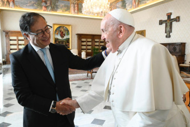 El presidente, Gustavo Petro, y el papa Francisco. 