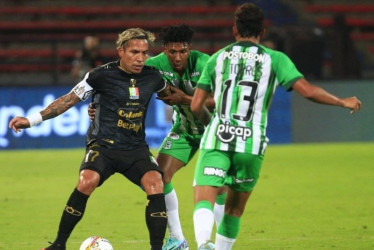 Dayro Moreno volvió a marcar anoche y el Once Caldas empató 1-1 con el Atlético Nacional en el estadio Atanasio Girardot.