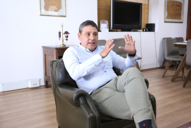 El ministro de las TIC, Mauricio Lizcano, hizo importantes anuncios de recursos para Caldas.