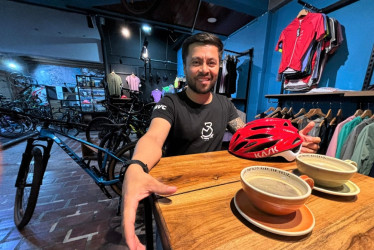 Andrés Gutiérrez, propietario del café Bike Valley Coffee.