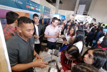 Cerca de 3 mil estudiantes de Manizales asistieron la semana anterior a la tercera edición de Expo U, feria de universidades organizada por el diario LA PATRIA, para conocer la oferta de educación superior de la región.