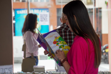 La Feria del Libro y la Literatura (FLiLi) es un evento literario que se desarrolla en Chinchiná, este año llega a su cuarta versión. Participan escritores nacionales y extranjeros. En el Circa hay exposición y venta de libros.