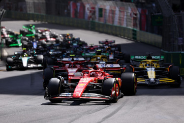 El piloto de la Scuderia Ferrari Charles Leclerc de Mónaco en acción durante el Gran Premio de Fórmula Uno de Mónaco en el circuito de Mónaco en Montecarlo.